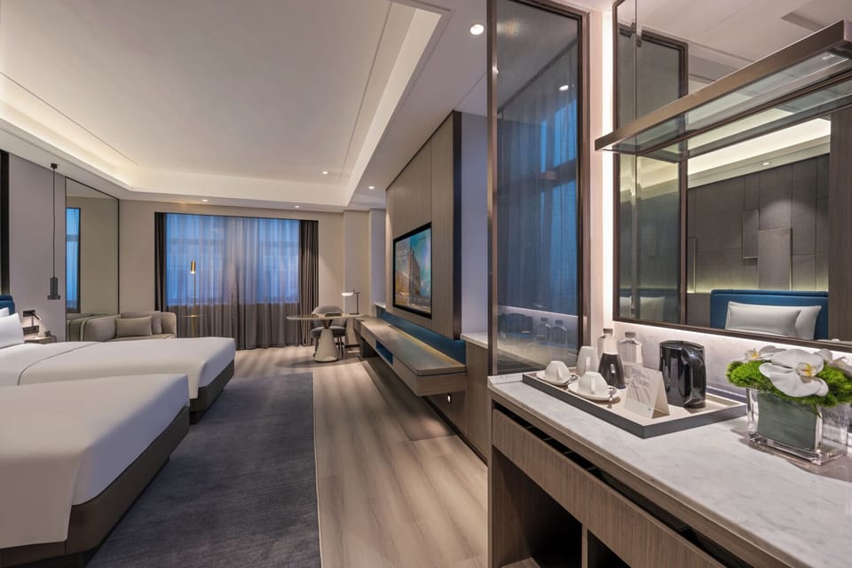 Deluxe Room, 2 Twin Beds | Premium bedding, down comforters, memory foam beds, free minibar