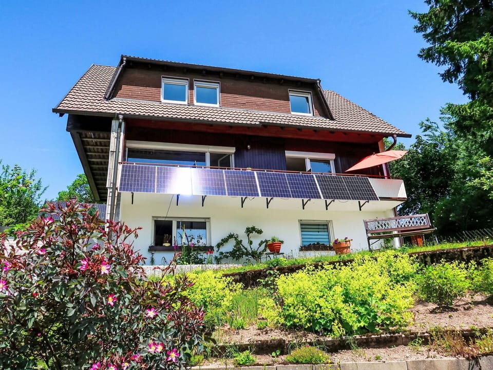 Building, House, Shrub, Roof, Home, Residential Area, Cottage, Land Lot, Spring