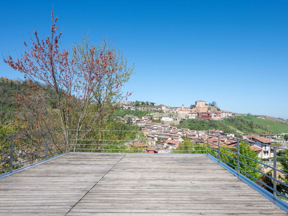Composite Material, Slope, Handrail, Fence, Walkway, Stairs, Plank, Balcony, Deck, Boardwalk