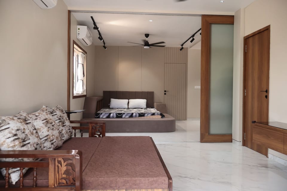 Luxury Twin Room, Balcony, Sea View | Egyptian cotton sheets, premium bedding, memory foam beds, desk