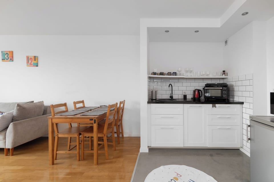 Comfort Apartment, Balcony, City View | Private kitchen | Electric kettle