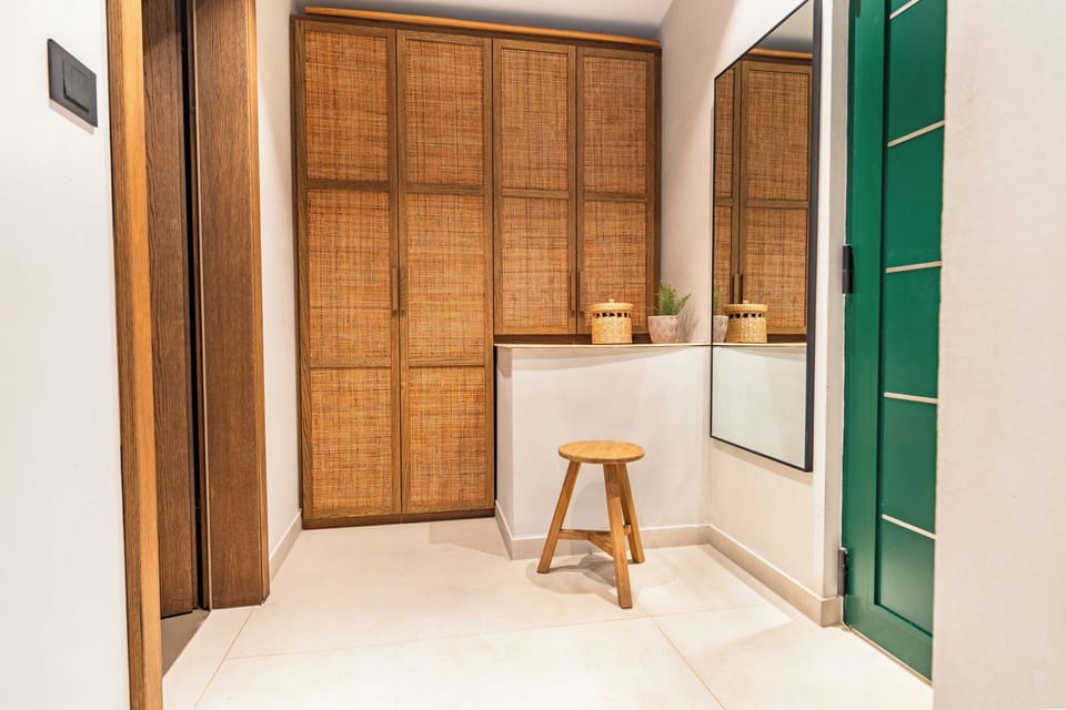 Traditional Double Room, Garden View | Free minibar items, in-room safe, iron/ironing board, free WiFi