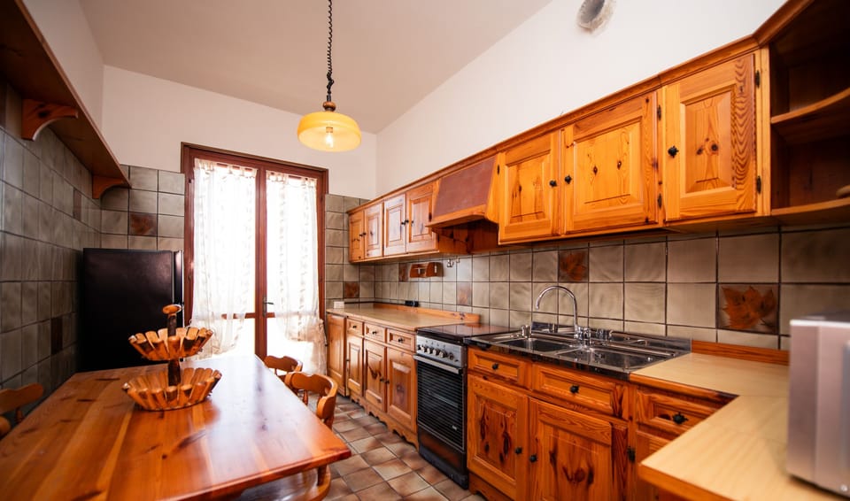 Economy Apartment, Lake View | Private kitchen