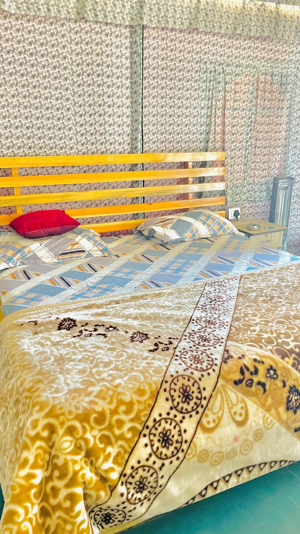 Luxury Tent, Balcony, River View | 1 bedroom, premium bedding, minibar, desk