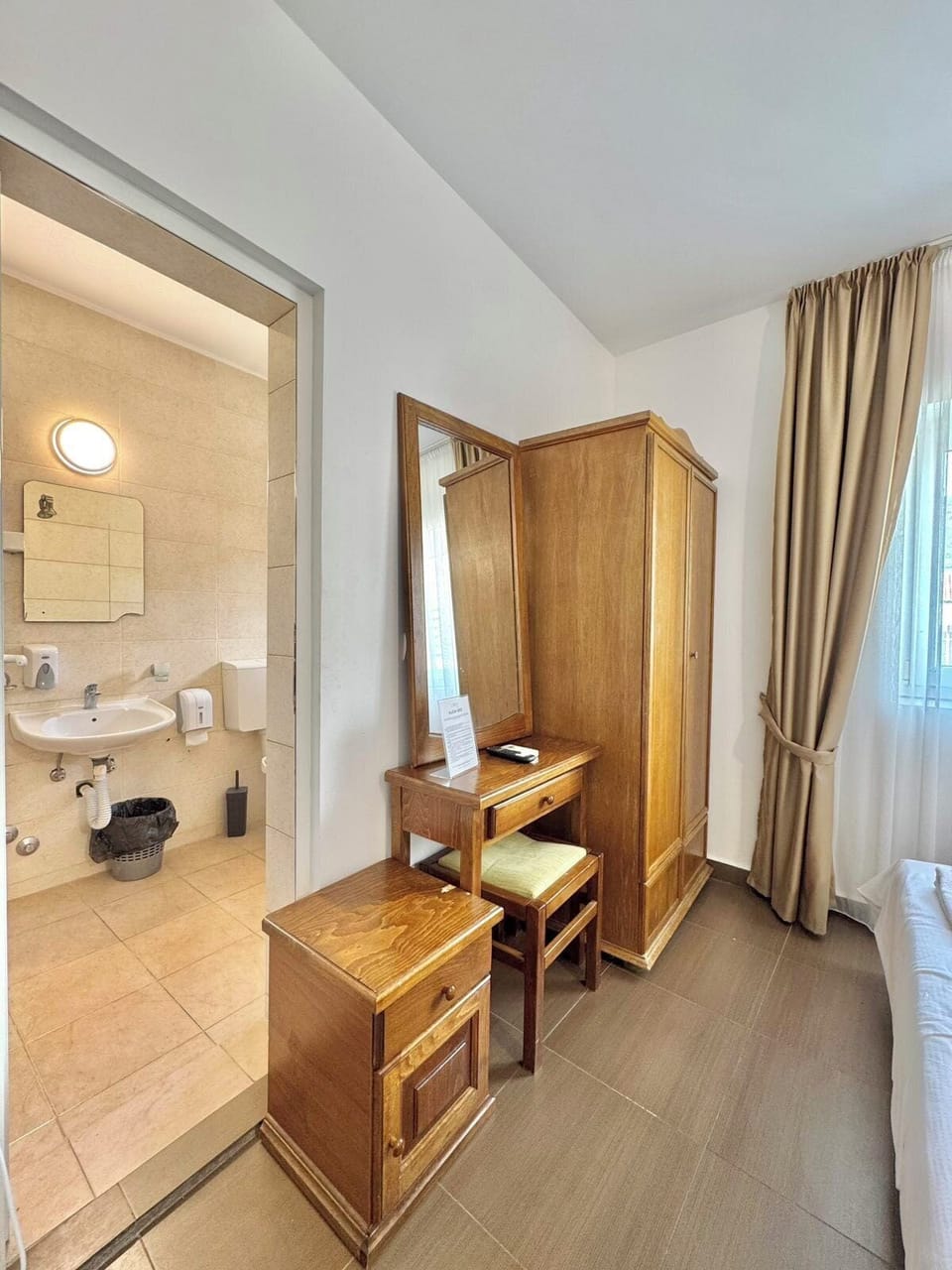 Hotel Lobo Hotel in Budva