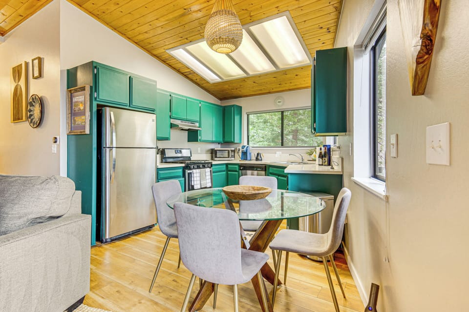 House (2 Bedrooms) | Interior