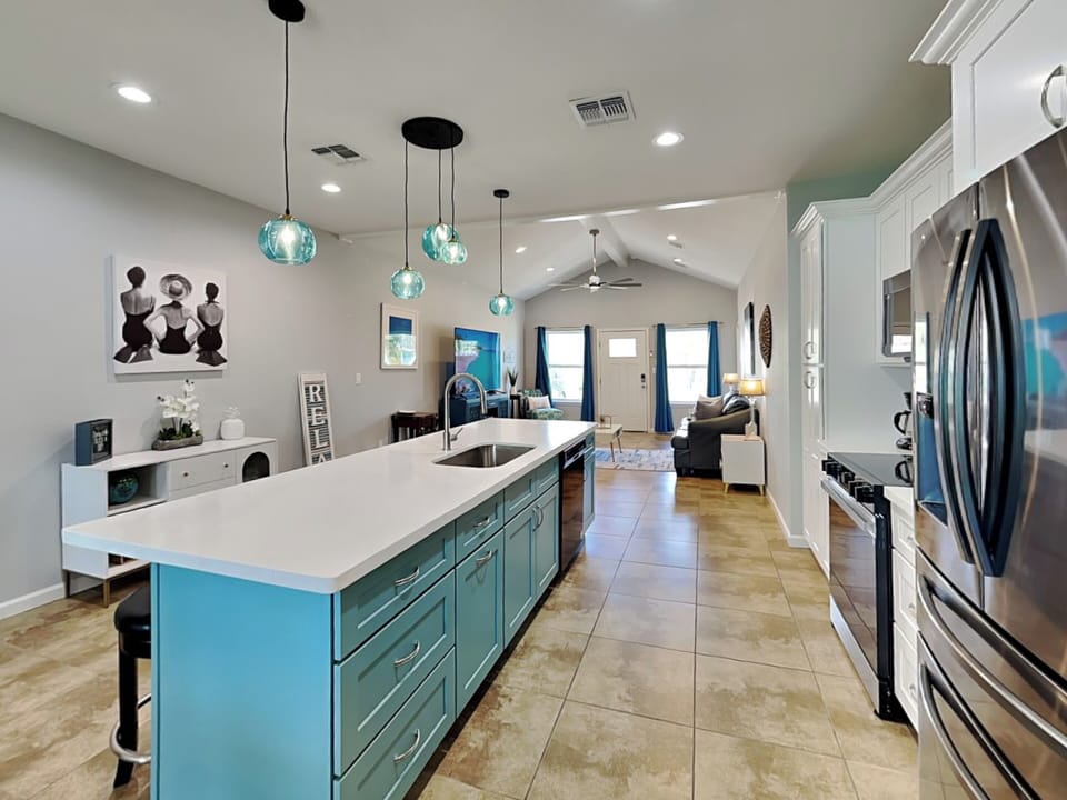 Full Size Kitchen