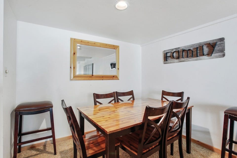 Furniture, Table, Architecture, Building, Dining Room