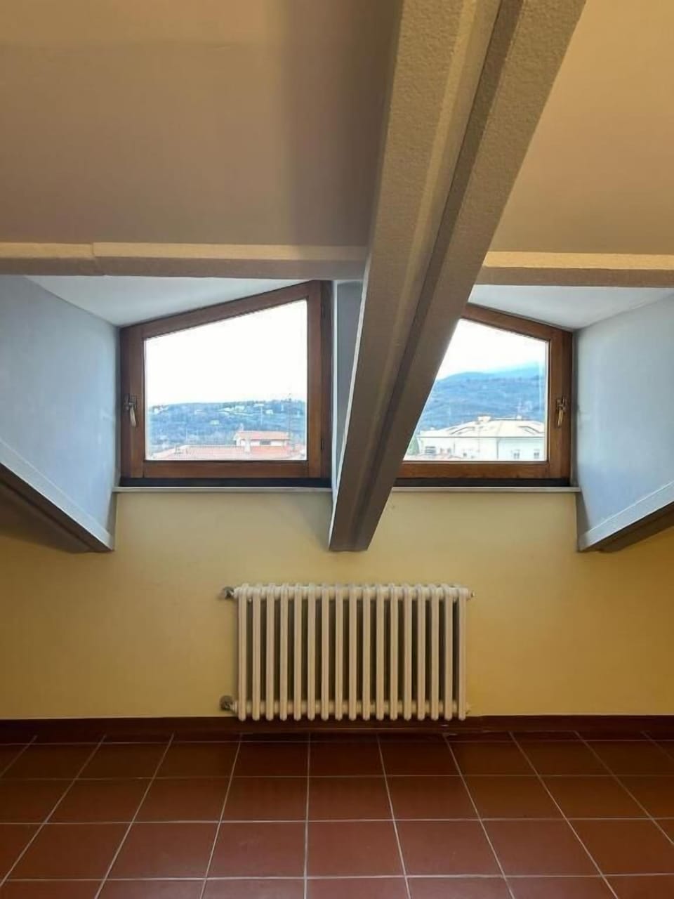 Triple Room, Non Smoking, Kitchenette | WiFi (free), bed sheets