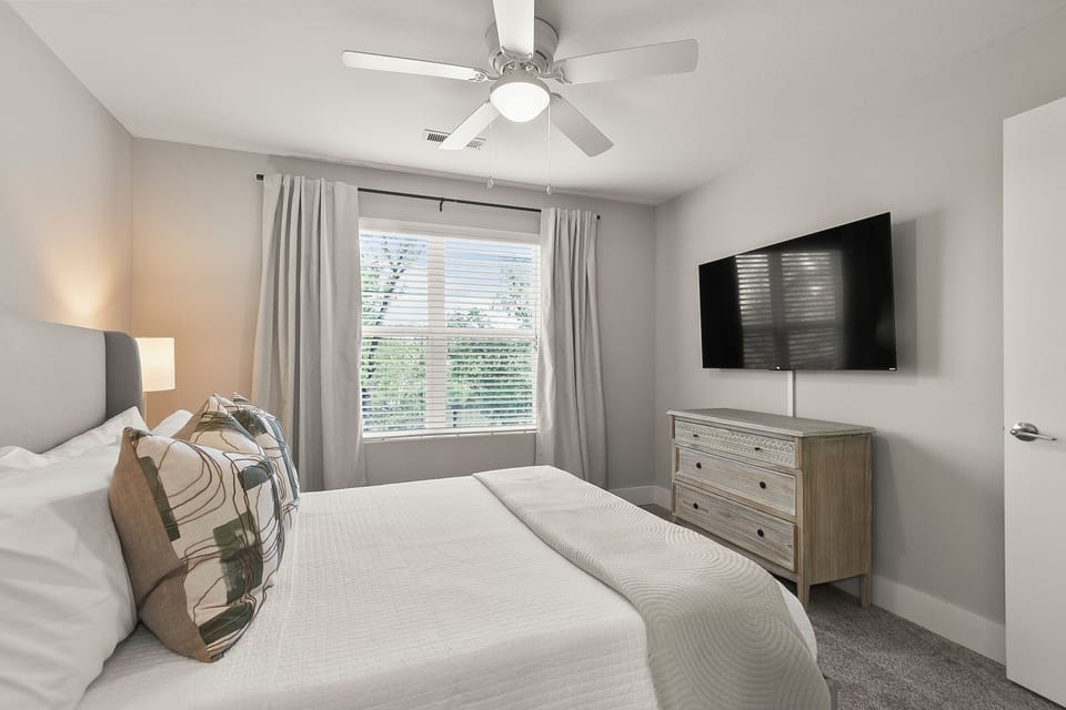 King Bedroom 3