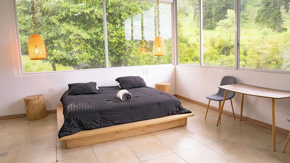 Deluxe Room | Bed sheets