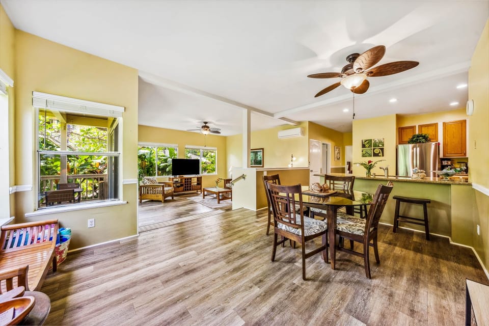 Bright, open layout with island vibes—ideal for island living, dining, and relaxing in one space!