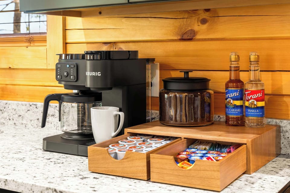 Kitchen Nook: Brew your favorite coffee and savor the mountain views from your home away from home!