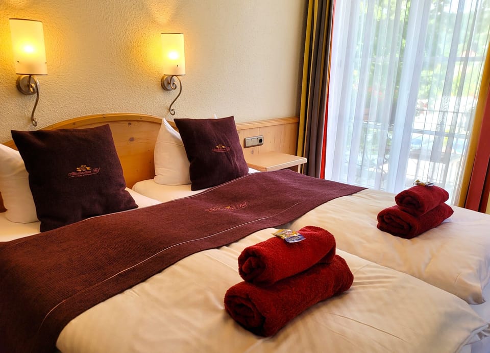 Deluxe Double Room, River View | Desk, soundproofing, iron/ironing board, free WiFi