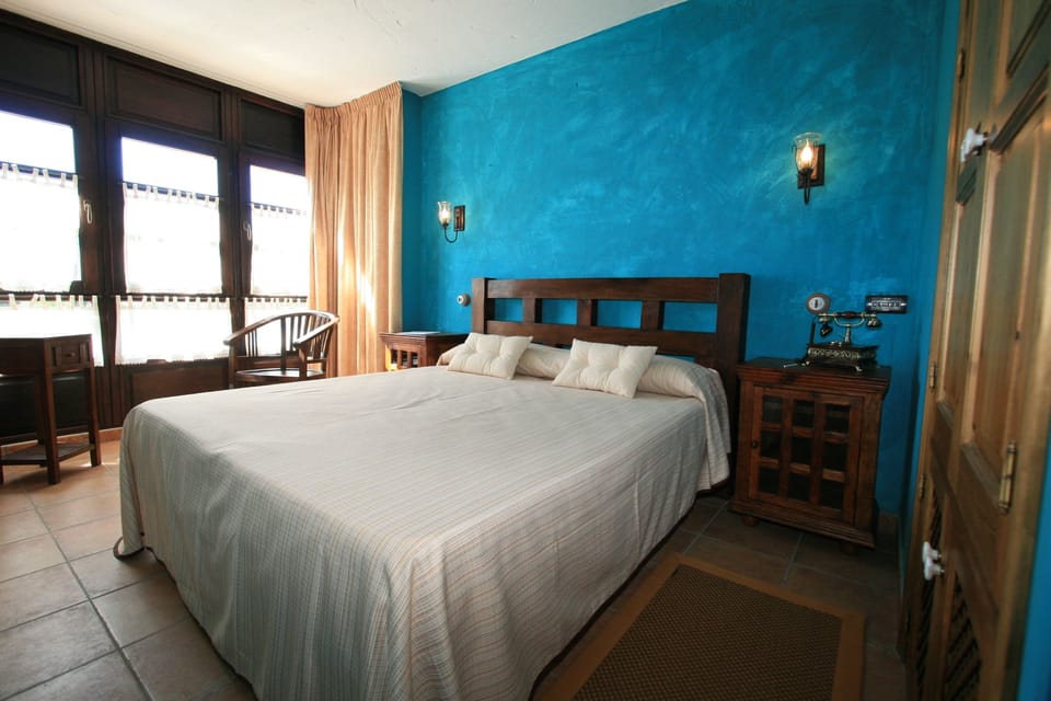 Double or Twin Room | In-room safe, cribs/infant beds, rollaway beds, free WiFi