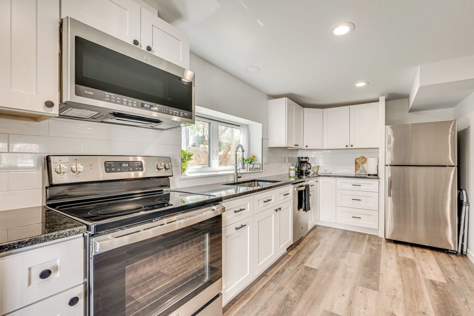 Kitchen | Cooking Basics | Drip Coffee Maker | Blender | Toaster