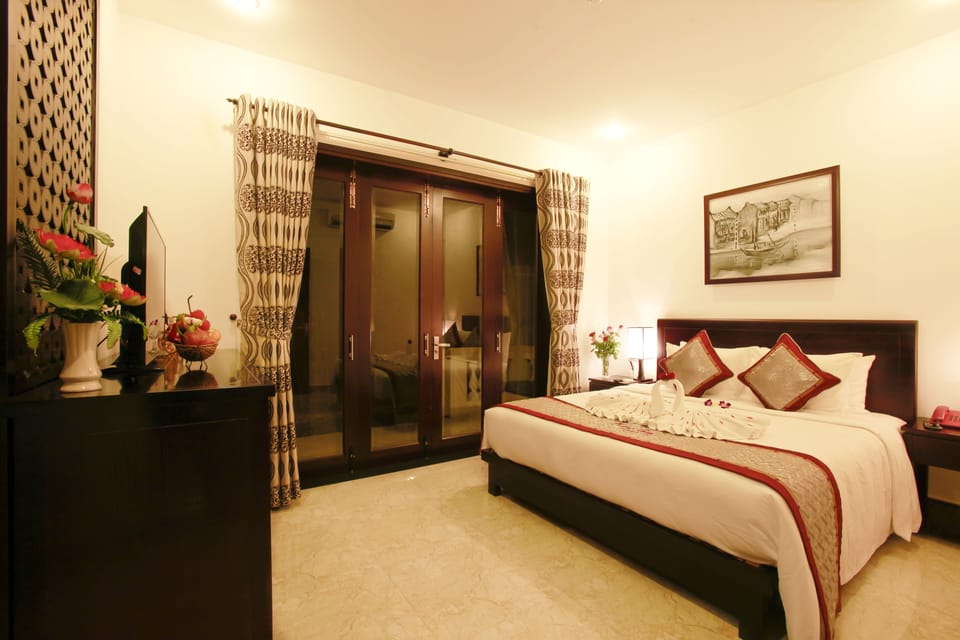 Suite | Minibar, desk, free WiFi
