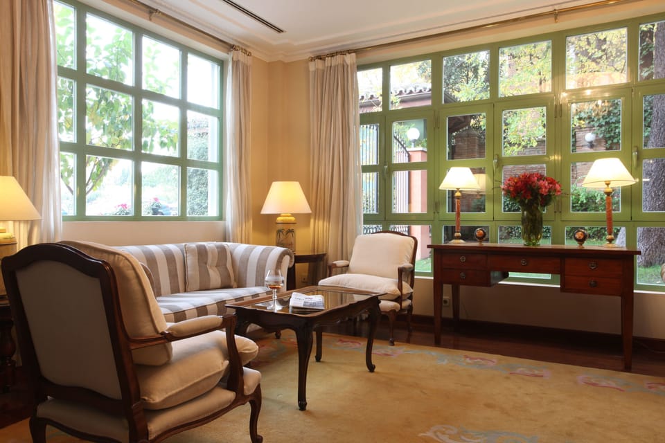 Lobby sitting area