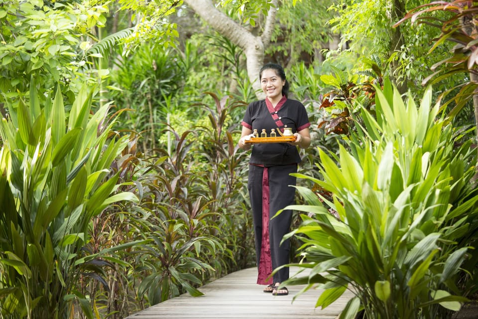 Couples treatment rooms, sauna, hot tub, steam room, body treatments