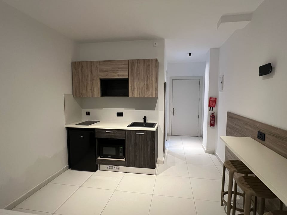 Kitchen/Dining Area