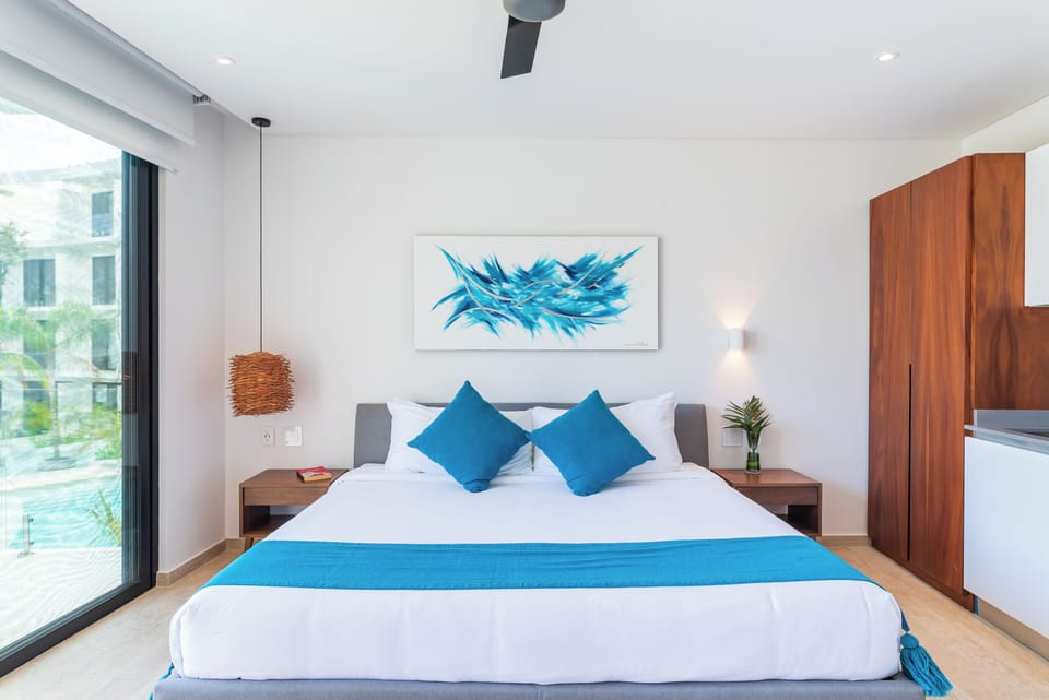 Basic Studio, Garden View | Blackout drapes, iron/ironing board, free WiFi