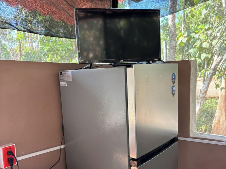 Shared fridge, microwave