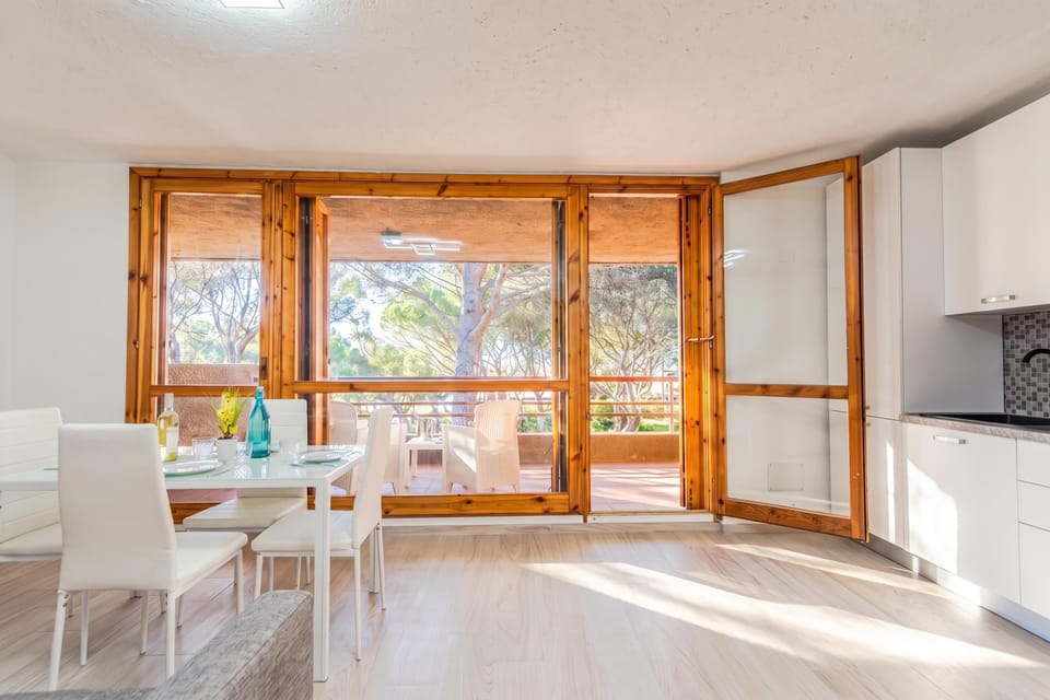 Living and dining room