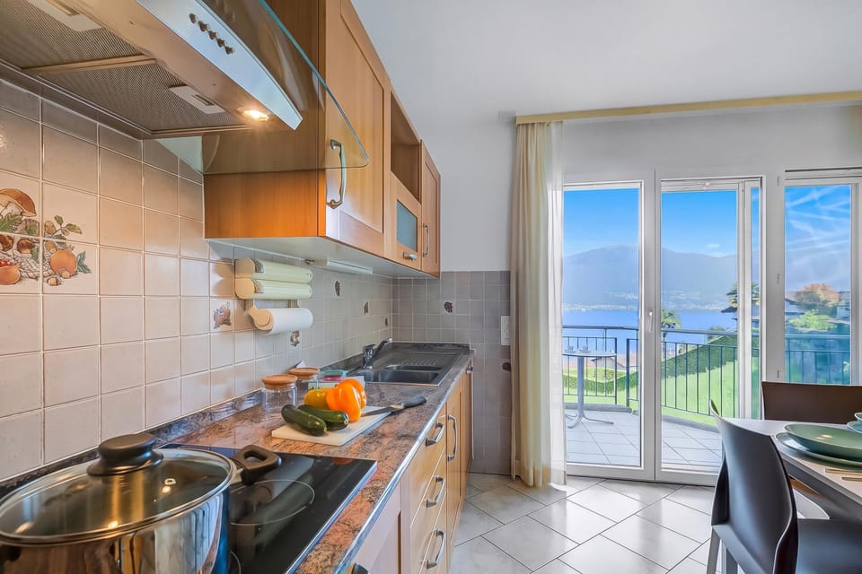 Kitchen and dining area