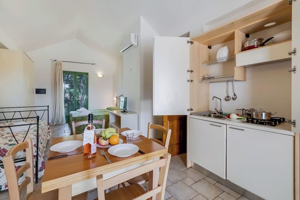 Kitchen and dining area