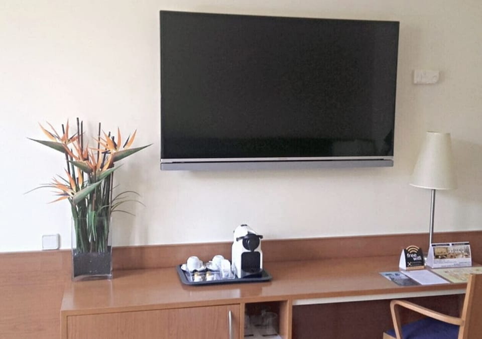 Minibar, in-room safe, desk, blackout drapes