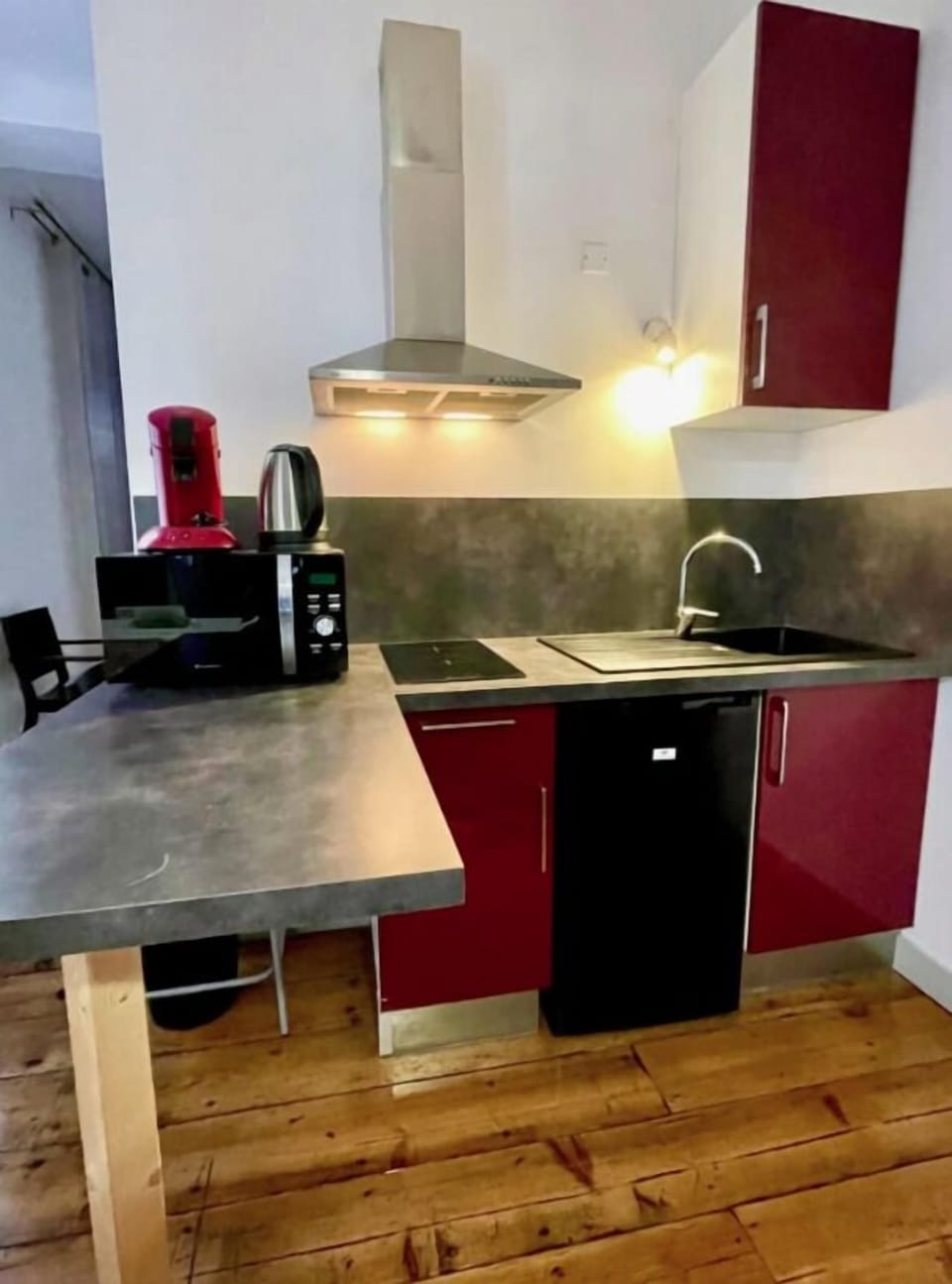 Family Penthouse, 1 Bedroom | Private kitchen | Mini-fridge, microwave, stovetop, espresso maker