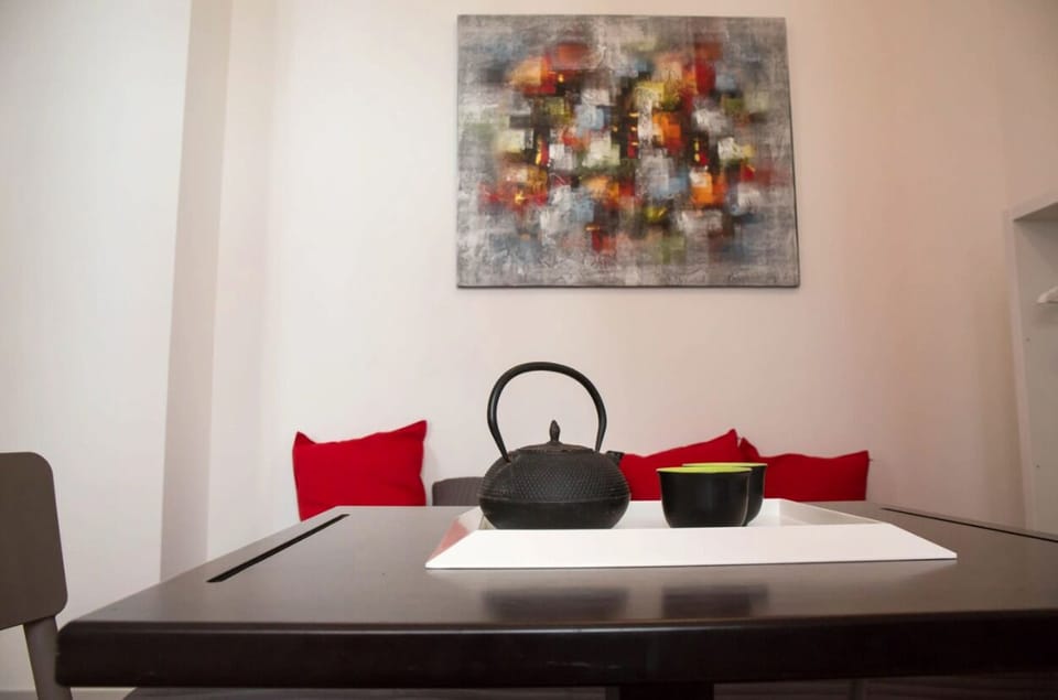 City Studio | In-room dining