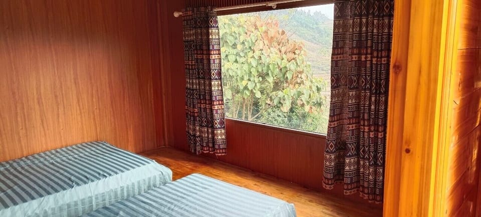 Double Room, Mountain View | Soundproofing, iron/ironing board (on request), WiFi (free)