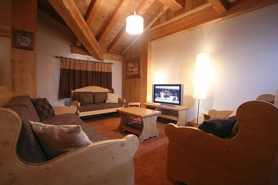 Find peace and relaxation with your close friends and family in this cozy living room.