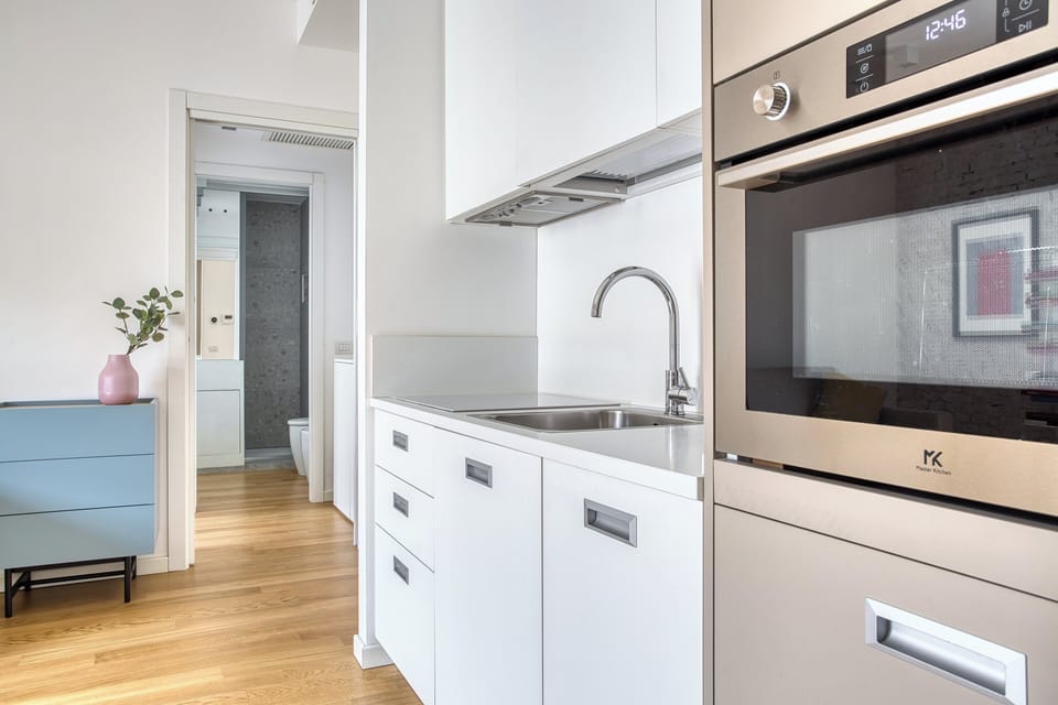 Apartment, 1 Double Bed with Sofa bed | Private kitchen | Dining tables