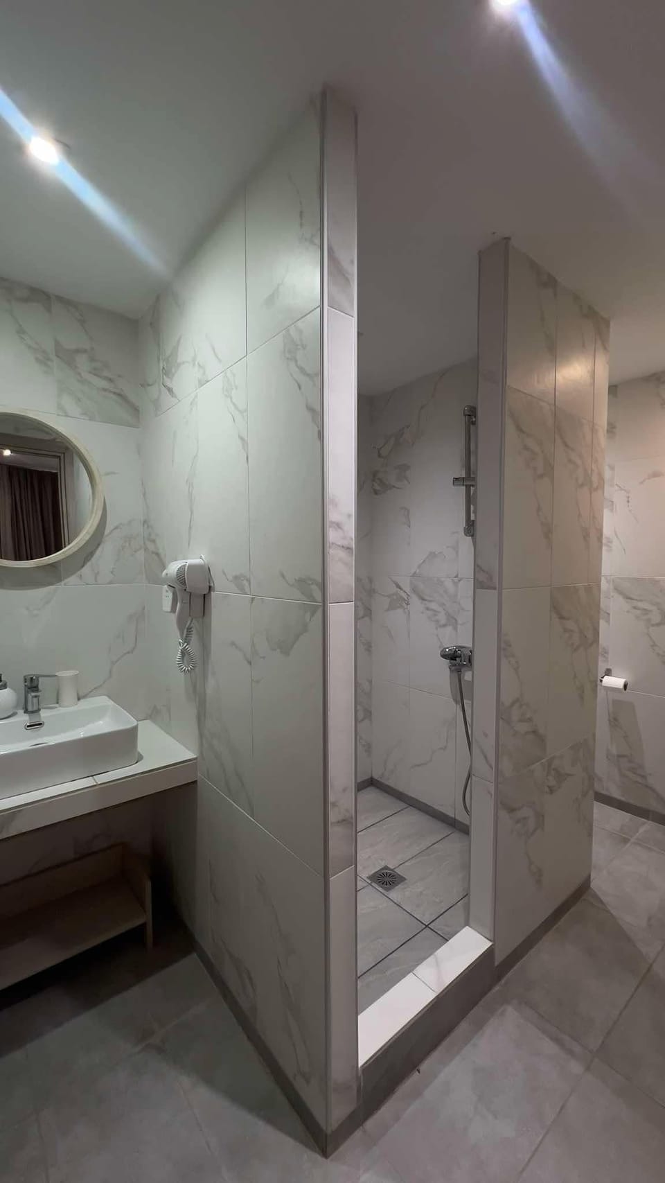 Junior Suite, Balcony, Partial Ocean View | Bathroom