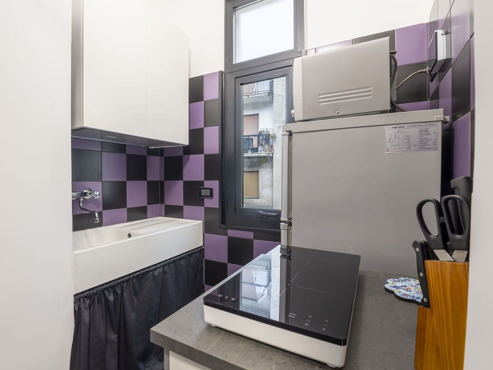 Major Appliance, Interior Design, Kitchen, Flooring, Ceiling, Kitchen Appliance, Floor, Home, Home Appliance, Countertop