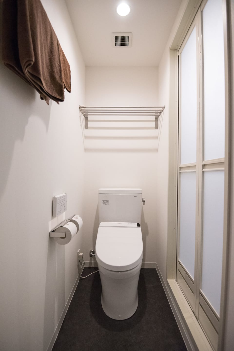 Superior Twin Room, Non Smoking | Bathroom | Combined shower/tub, deep soaking tub, hair dryer, slippers
