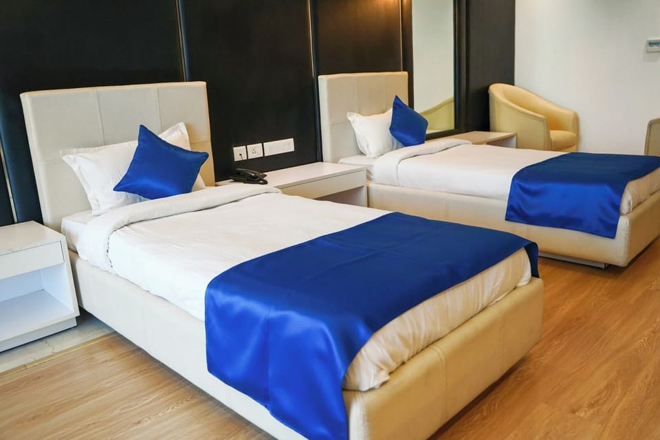 Deluxe Twin Room | Desk, laptop workspace, free WiFi