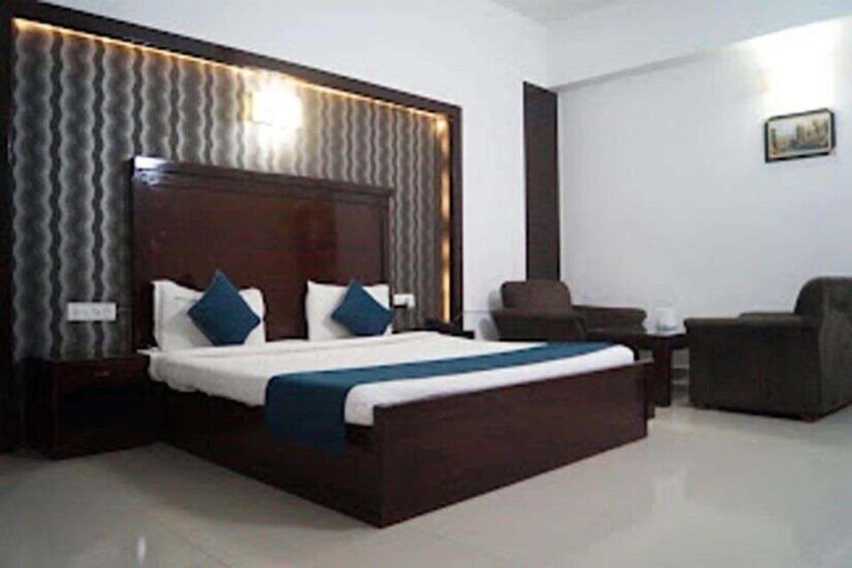 Economy Double Room | Desk, laptop workspace, free WiFi