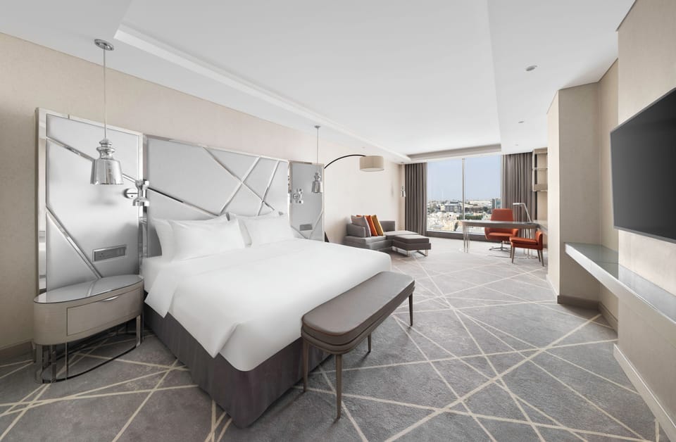 Executive Room (Lounge Access) | 1 bedroom, Frette Italian sheets, premium bedding, down comforters