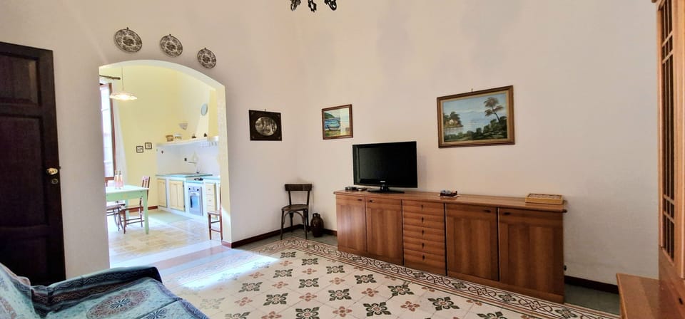 House, Smoking | 3 bedrooms