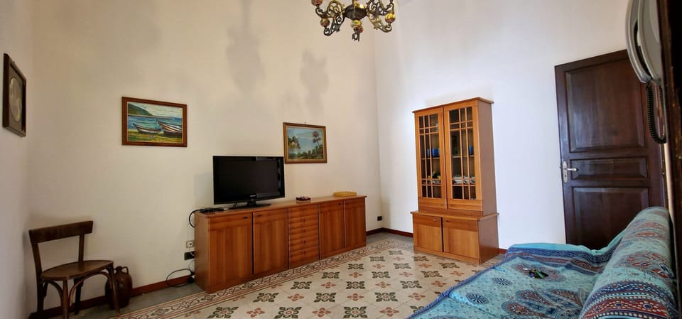 House, Smoking | 3 bedrooms