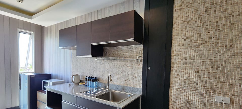Executive Suite | In-room dining