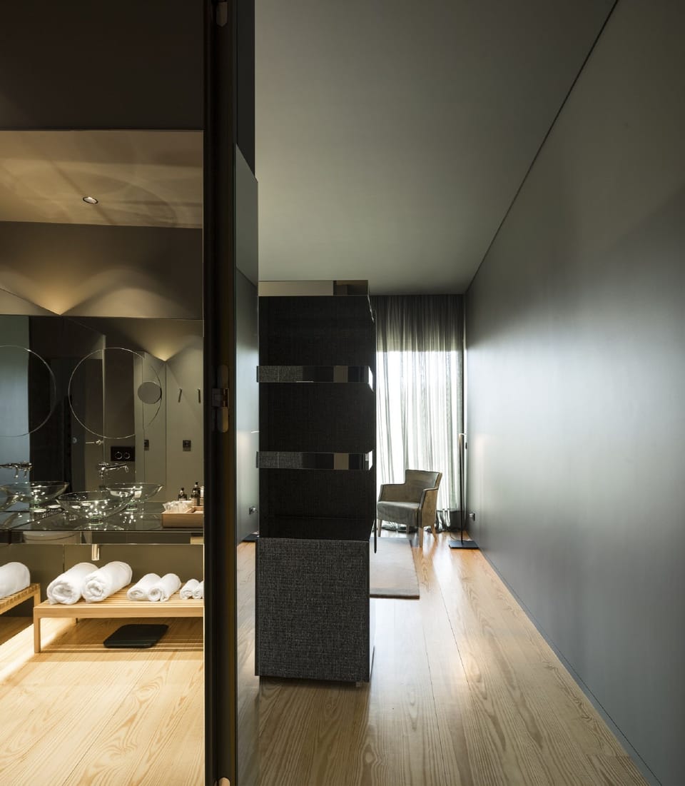 Classic Room | Bathroom | Free toiletries, towels