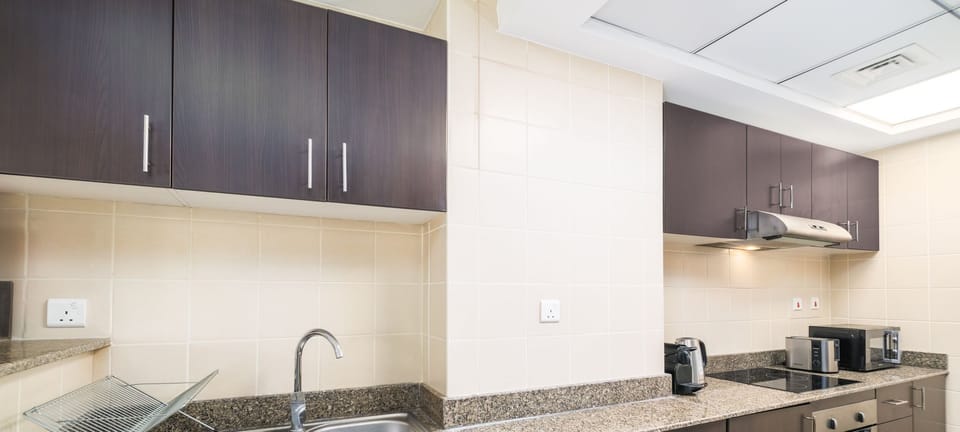 Apartment, City View | Private kitchen