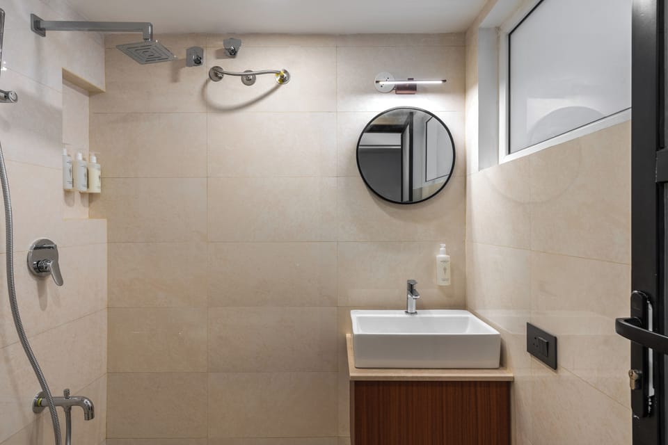 Deluxe Double Room | Bathroom