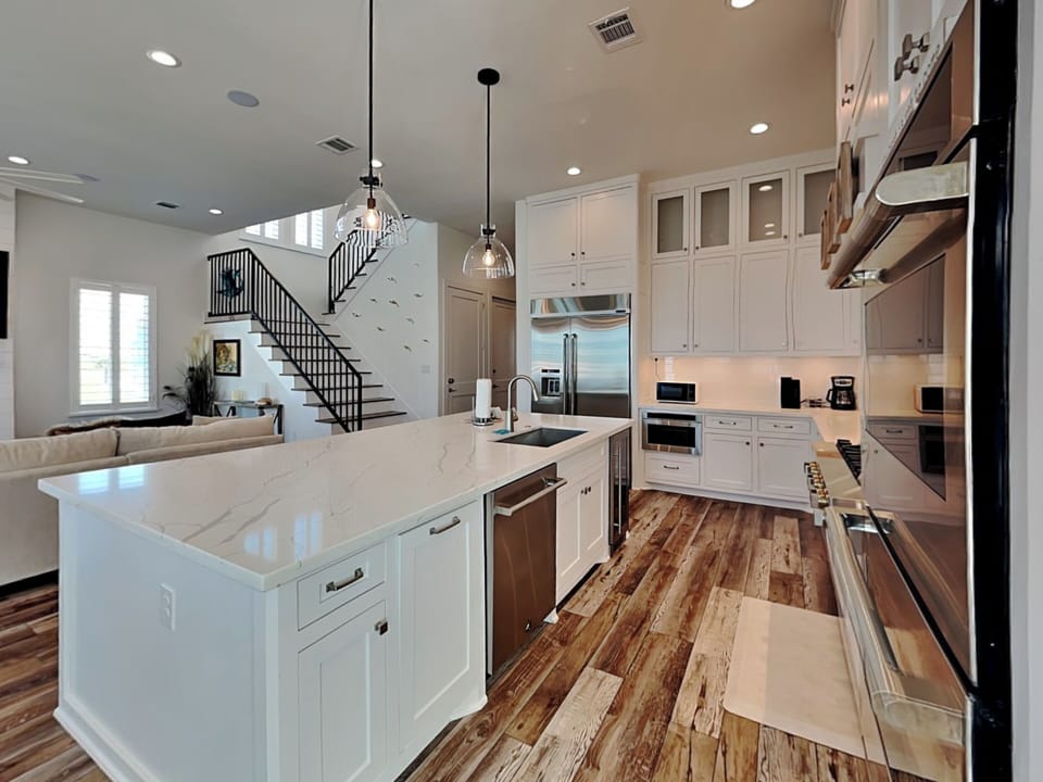 Full Size Kitchen