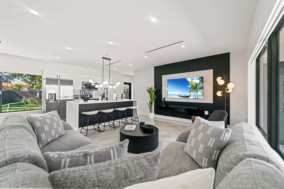 fabulous living room with gray tones