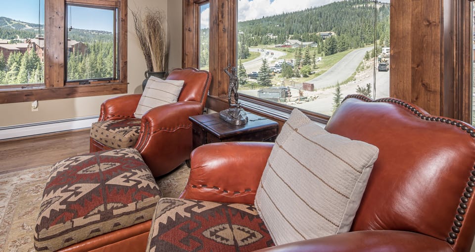 Additional Living Area Seating